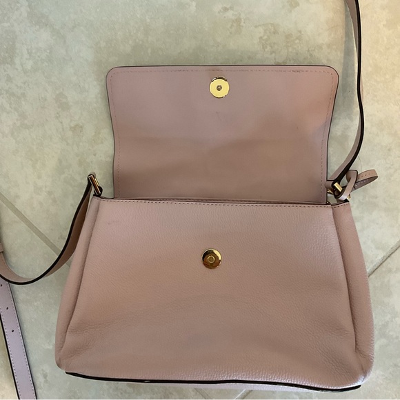 Michael Michael Kors Crossbody Addison small messenger bag In blossom - Picture 8 of 15